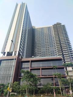 Premium Collins Boulevard Near Airport - - 0