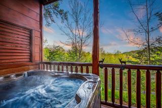 Running Bear Near PF Hot Tub Game Room Theater and Stunning Views - Sevierville - 9