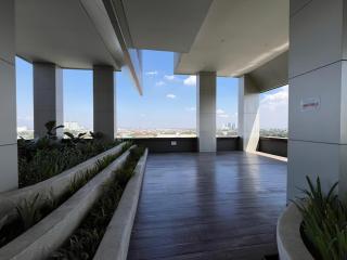 Premium Collins Boulevard Near Airport - - 9