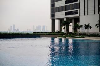 Premium Collins Boulevard Near Airport - - 2