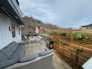 Modern large house in Stavern with sea view, close to beaches, large garden and pool - 2