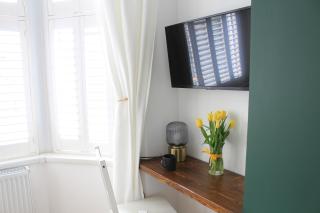 Private Toilet, 15 min to Central London - Londra - 1