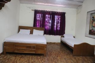 Kathy's INN - - 5