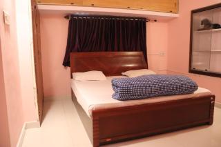 Kathy's INN - - 1