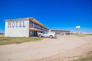 OYO Crossroads Inn - 6