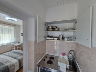 Roxanna Apartman - 1