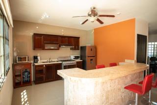 Twin villas for large groups, 1 block from beach - 5