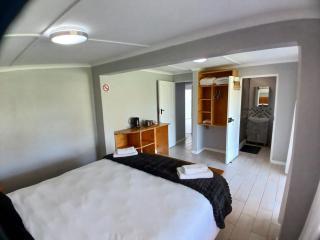 5 on Church Self Catering - Baardskeerdersbos - 2