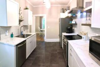 Downtown Gem- Walking Distance to Newton Square - Newton - 6