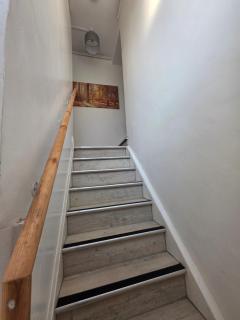Square, easy access - 8