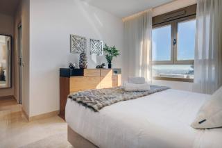 007 Modern 3 Bed Frontline Golf Townhouse in La Cala Golf Resort with Mountain Views - Málaga - 5