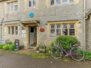 Interior designed, luxury Cotswolds barn w hot tub - Broadwell - 6