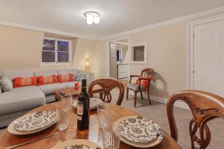Spaceship 4 Luxury 4 BR by AltoLuxoExperience Short Lets & Serviced Accommodation With Free Wifi & Parking - Bristol - 0