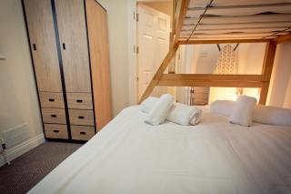 The Modernist - 7
