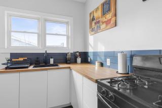 Grand Rapids Gem - Near Heart of DT - Sleeps 10 - Grand Rapids - 4