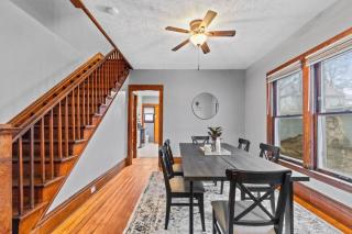 Stylish Home Near Heart Of Downtown Sleeps 8 - Grand Rapids - 6