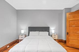 Stylish Home Near Heart Of Downtown Sleeps 8 - Grand Rapids - 3
