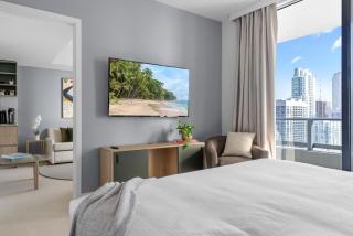 2414 Chic Stay in Miami Downtown with Bay and City Views a Pool and Gym - 2