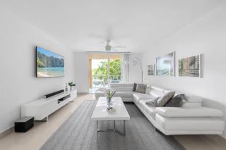 Aventura Mall Apt with Pool a Tennis Court and Free parking - Aventura - 3