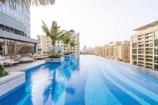 Vacationer Holiday Homes I Luxurious 1 Bed l Panoramic Palm Views l Iconic Location - 8