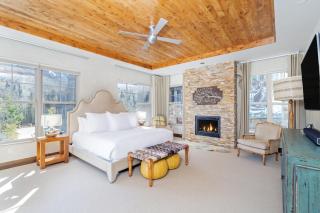 Cassidys Hideout by Exceptional Stays - 2