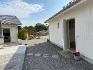 Seaside house with 8 beds and 3 bathrooms - Grebbestad - 1