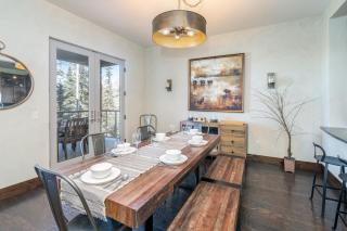 Cassidys Hideout by Exceptional Stays - 6