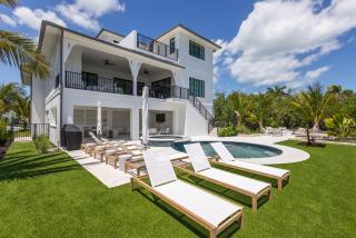 Parking Pool Dock - Starboard House - Key West - 0