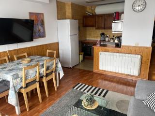 Apartamento a pie de Pistas con Parking Privado - 3