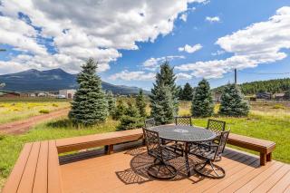 Rustic Mountain Chalet with Private Studio Minutes from Snowbowl - Flagstaff - 9