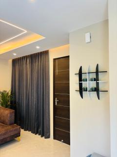 2bhk Velvet retreat - Gurgaon - 8