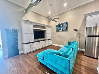 Main Street Loft - Above Patton Diner Downtown CF! - Cedar Falls - 8