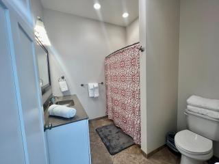 Main Street Loft - Above Patton Diner Downtown CF! - Cedar Falls - 5