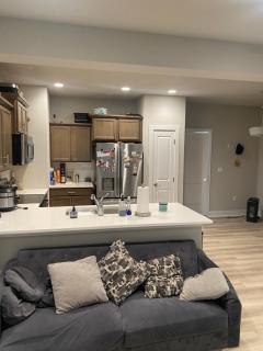 Cozy & Central - Ankeny - 5