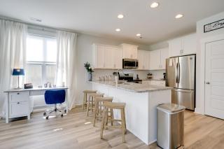 Modern Family Home in Hampstead with Patio and Grill! - Hampstead - 9