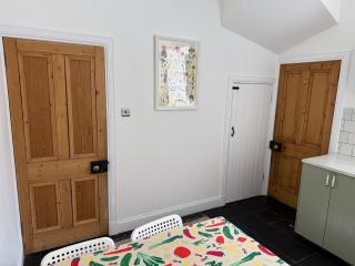 Rosebery House with private garden in quiet area of city centre - Inverness - 5