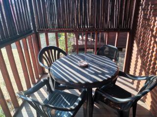 Hibiscus Self Catering Cabins - Utrecht - 3