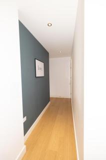 Stylish 3 Bed Apt Near Downtown & Free Parking - Londra - 6