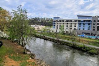 Rivers Edge Condo 407 - Pigeon Forge - 9