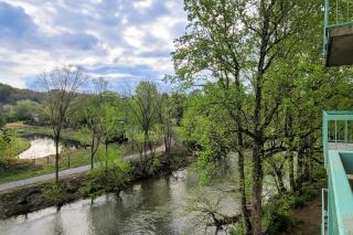 Rivers Edge Condo 407 - Pigeon Forge - 8