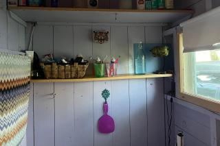 Sun Hugged Cottage - 4