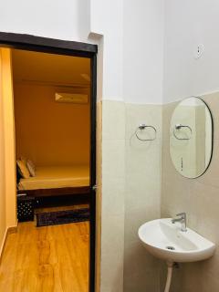 The Vaas Woods - A Garden Homestay - 4