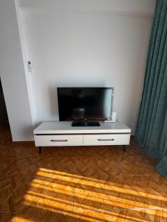 Elegant Two-Bedroom Apartment in Kato Paphos Close to Everything! - 6