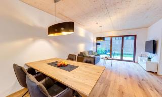 Urban-Apartmenthaus zwischen Berg und See - 4