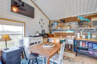 Countryside Couples Cottage Day Trip to Brownwood - - 8