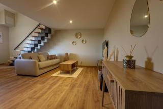 Duplex avec terrasse proche Pérouges Meximieux CNPE BUGEY - 8