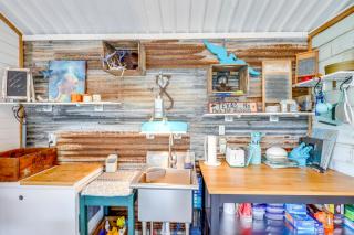 Countryside Couples Cottage Day Trip to Brownwood - - 5