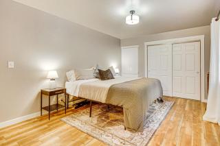 2 Mi to Lake Arrowhead Treetop Retreat with Deck - Lake Arrowhead - 1