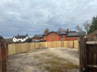 The Hurst Coach House - Stafford - 7