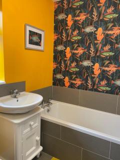 Two bedroom detached bungalow with conservatory - Bottesford - 7